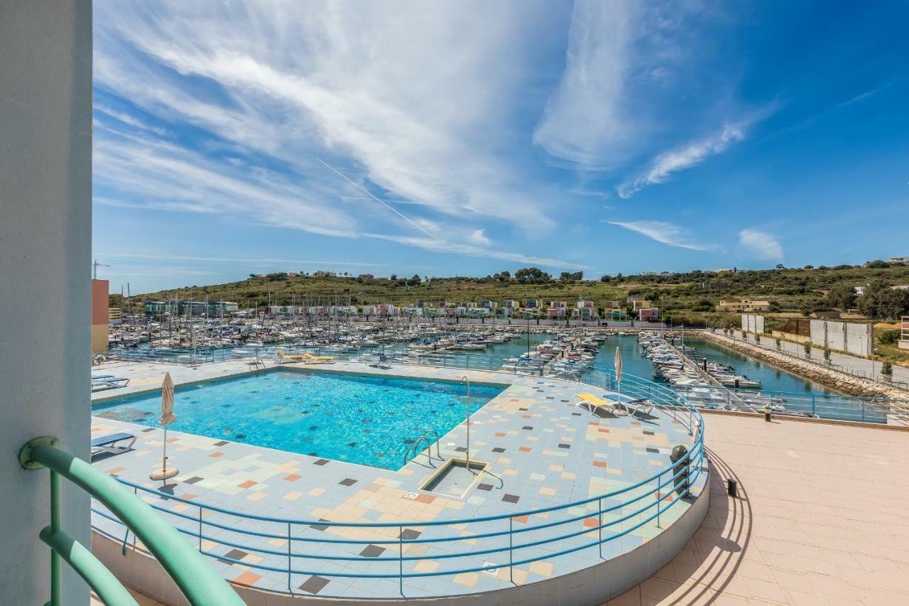 Marina View Apartment Албуфейра Екстериор снимка